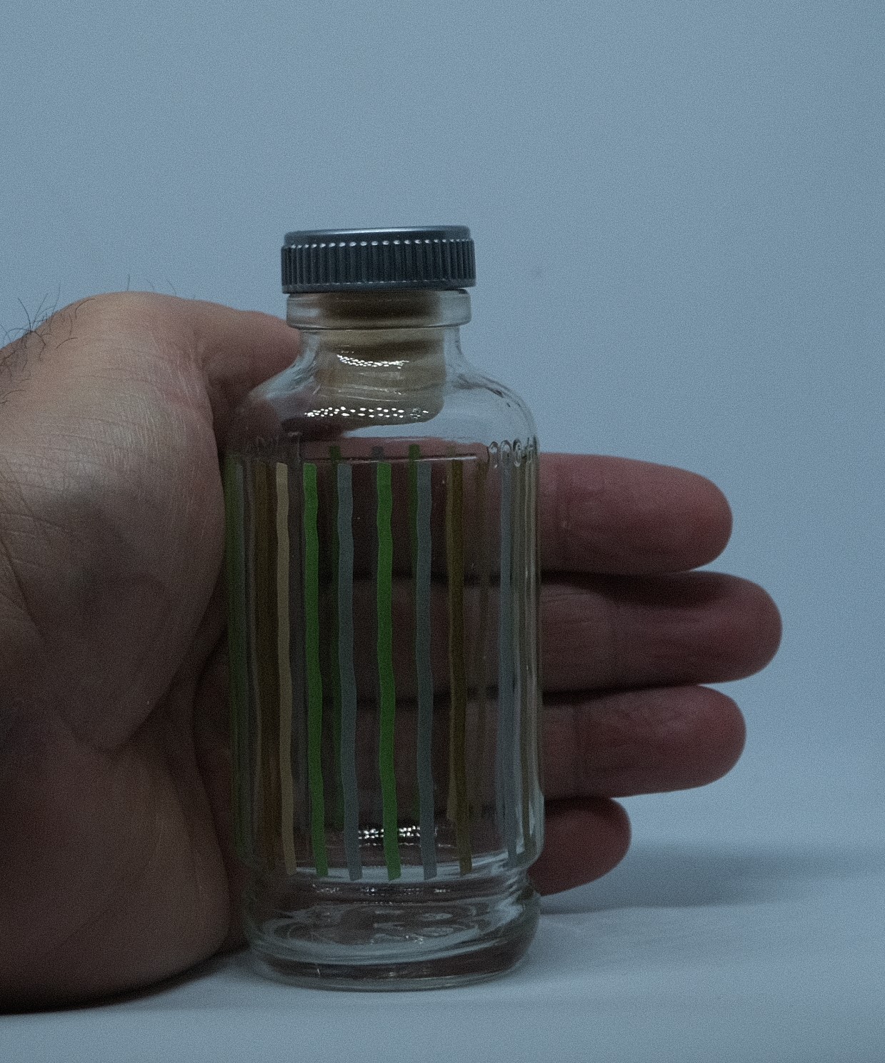 100 ML SİLİNDİR RENKLİ ÇİZGİLİ BAMBU ODA ŞİŞE