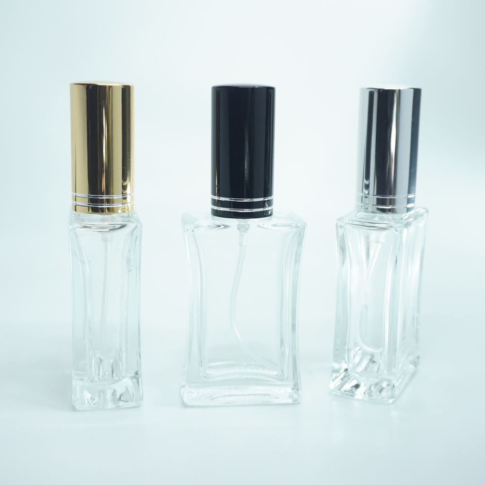 30 ML METAL SPREY VE KAPAK İÇBÜKEY ŞİŞE