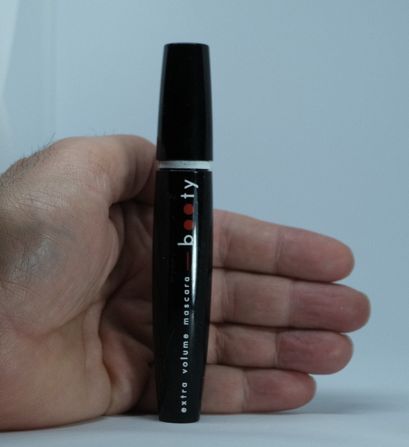 18 ML SİYAH PLASTİK RİMEL